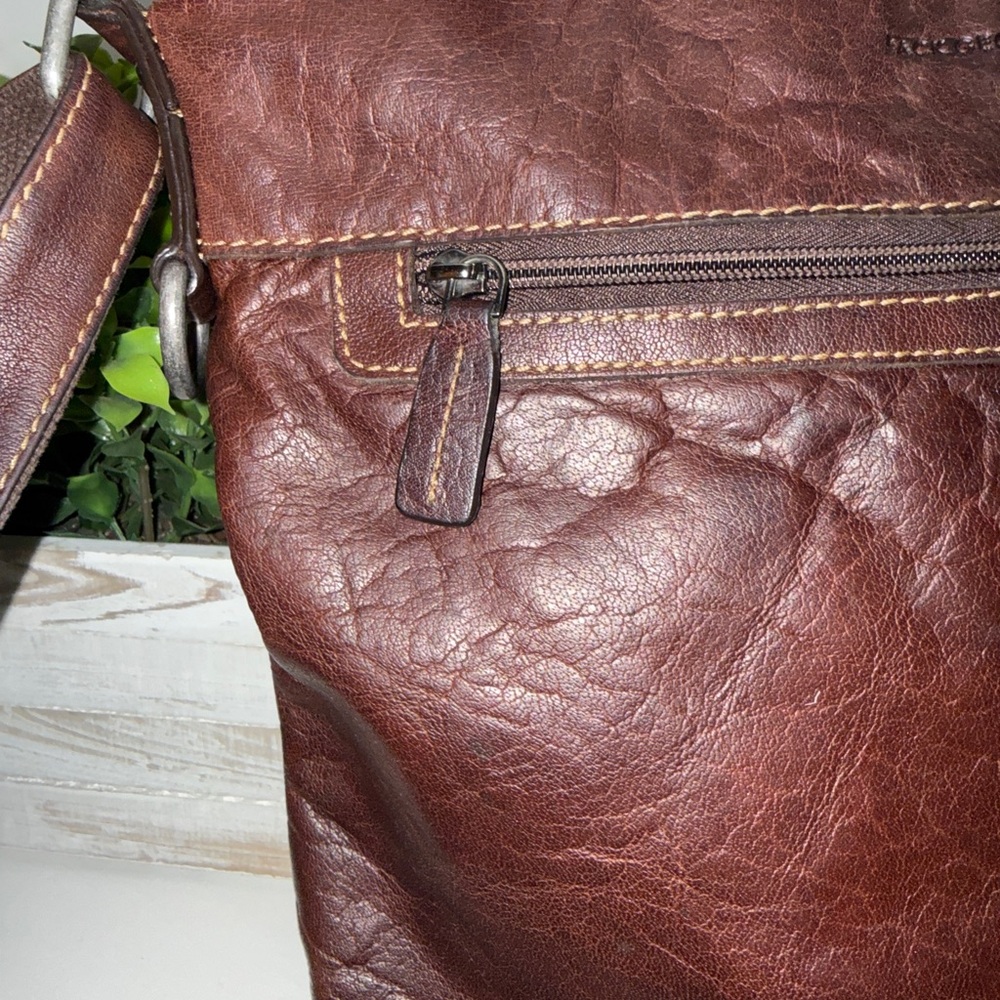 Jack Georges Voyager Leather Crossbody Messenger Bag - Brown - Picture 11 of 16